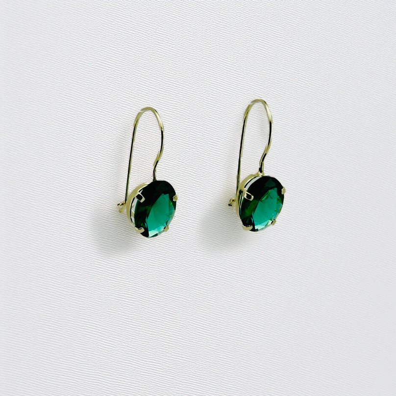 Aretes 10k piedra oval 6x8 mm verde