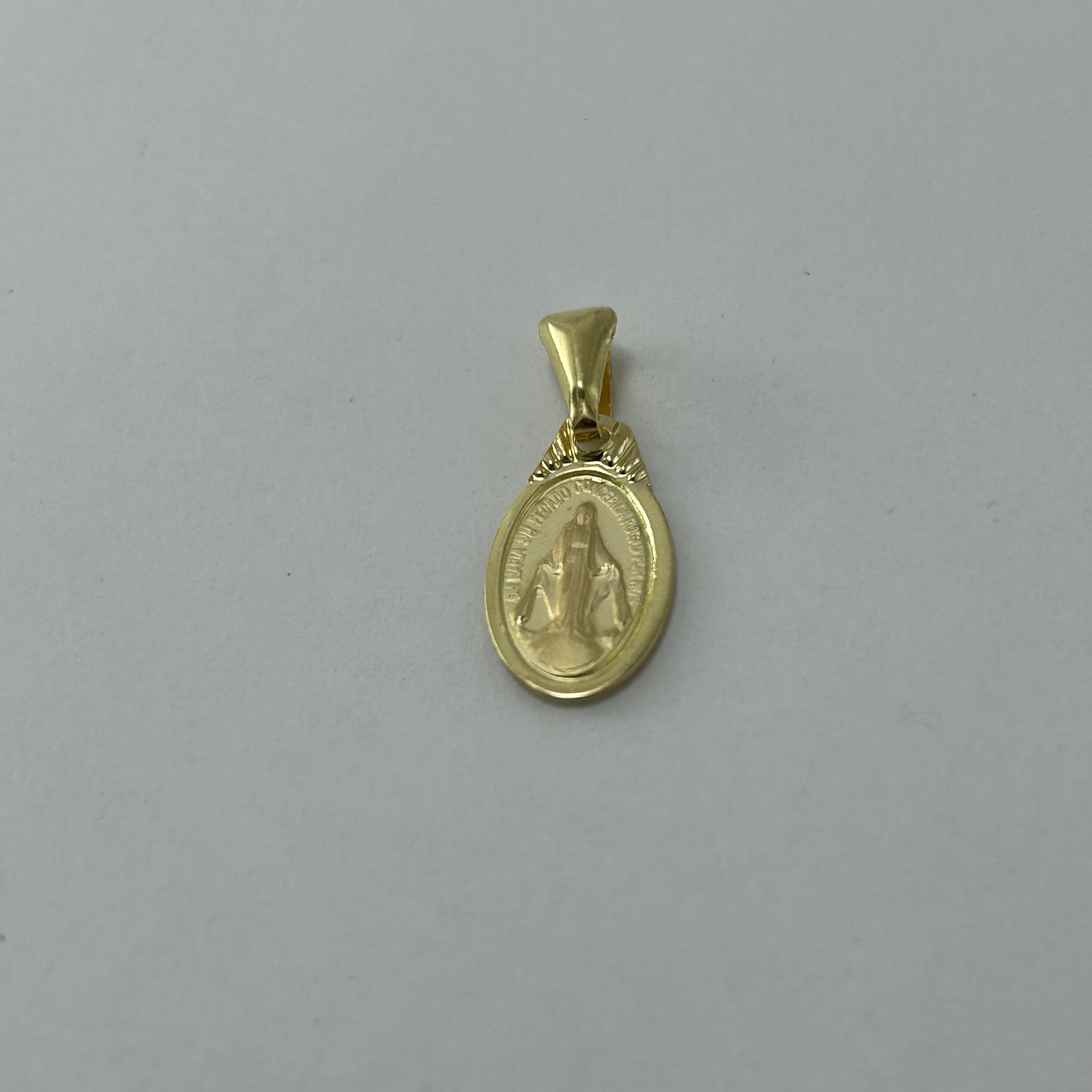 Medalla 10k V milagrosa Oval Mate bisel lustre 16x9mm