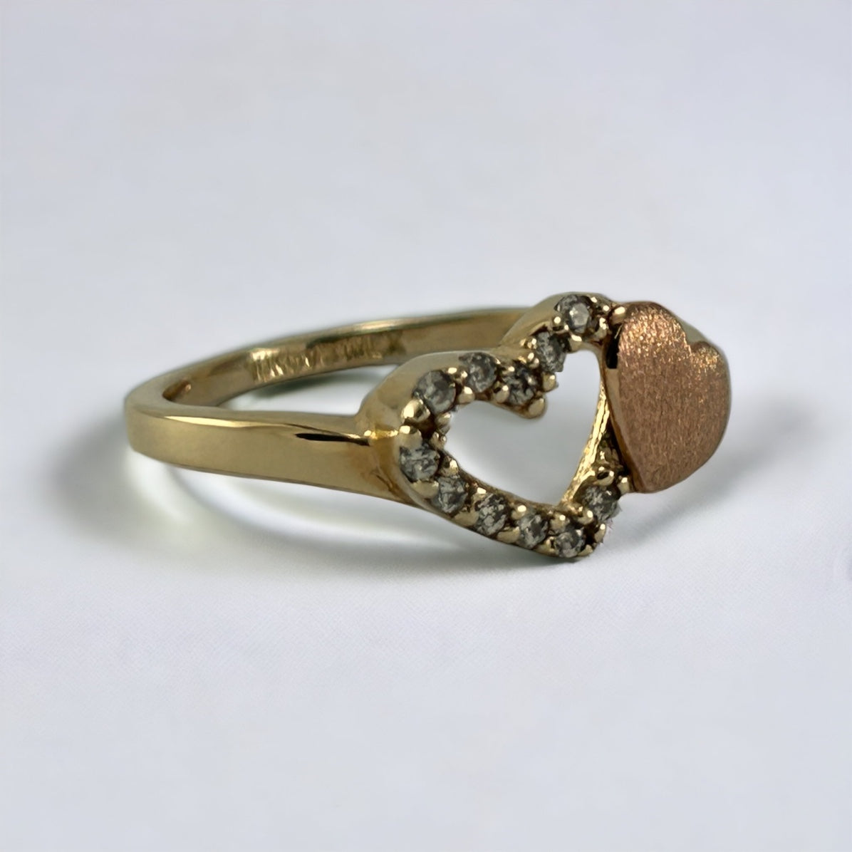 Anillo Dama 10k Corazón con circonias