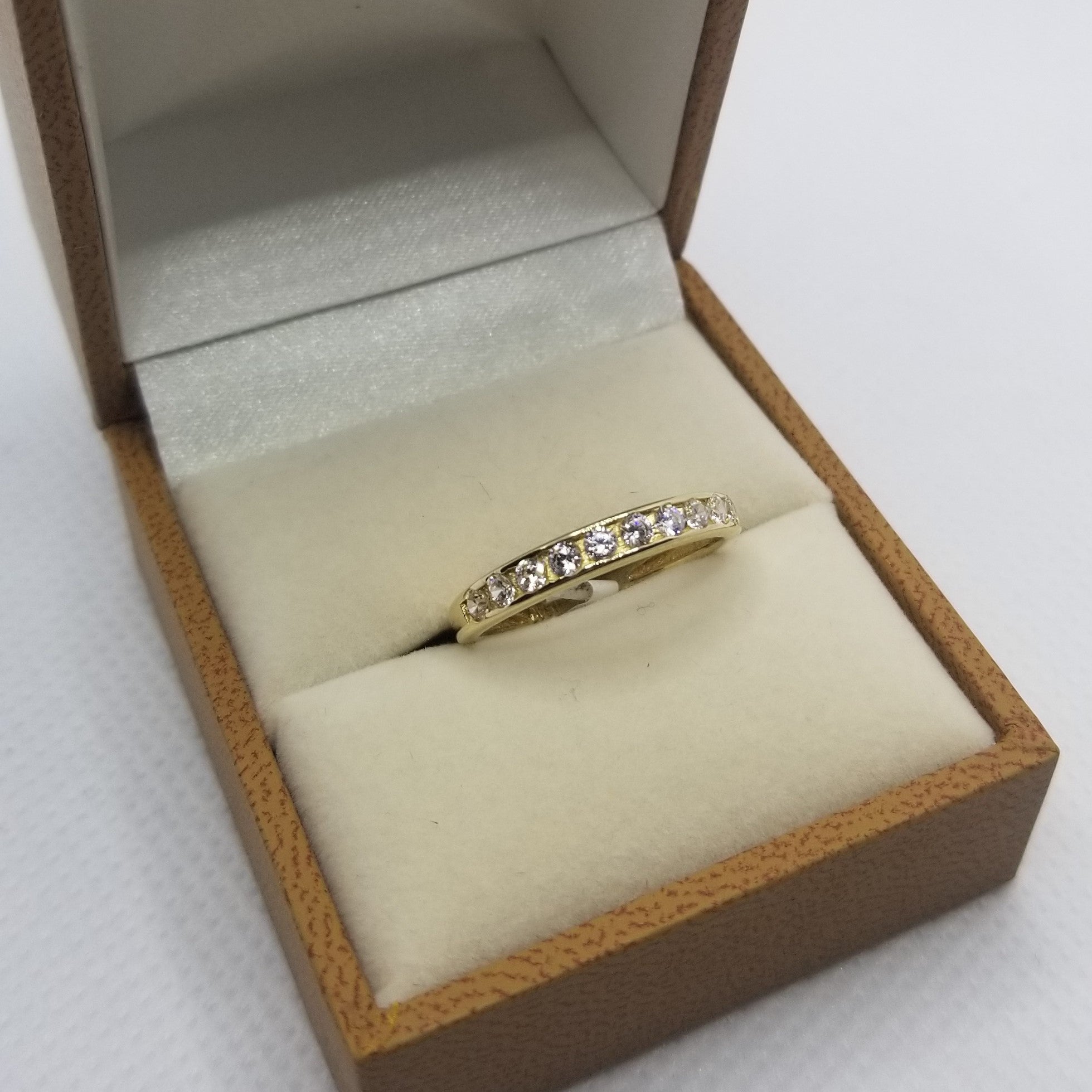 Anillo Churumbela 14k 1fila circonias