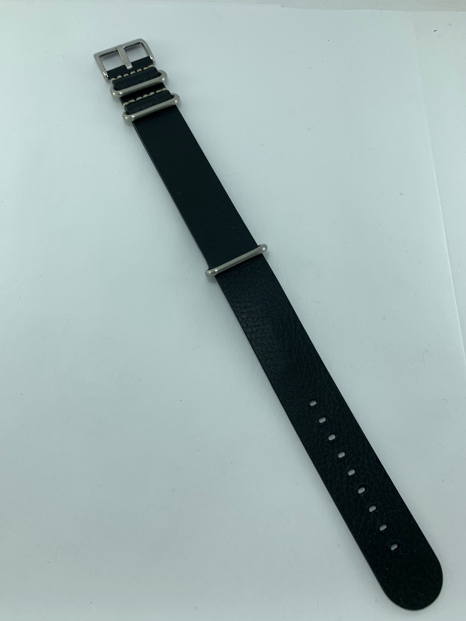 Correa Piel Negro 1000 22mm (Nato)