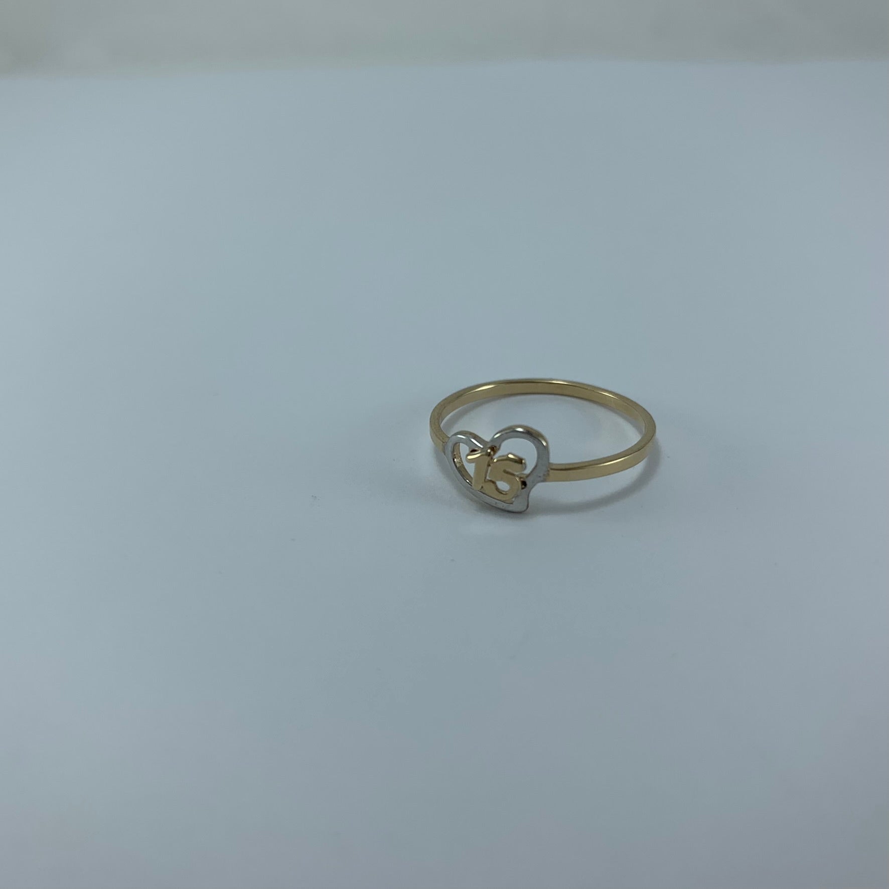 Anillo 10k 15 años Corazon