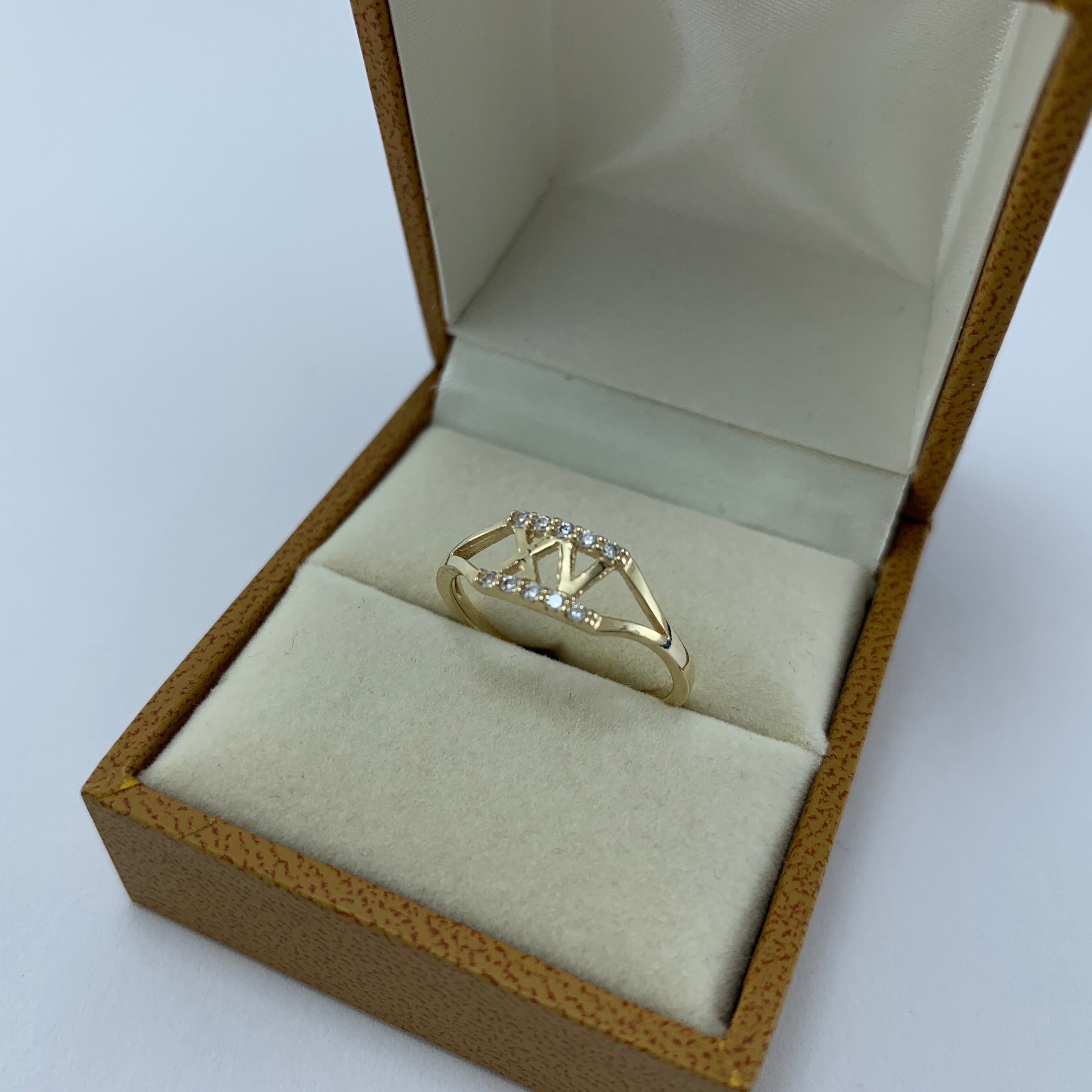 Anillo 10k XV Años con circonias