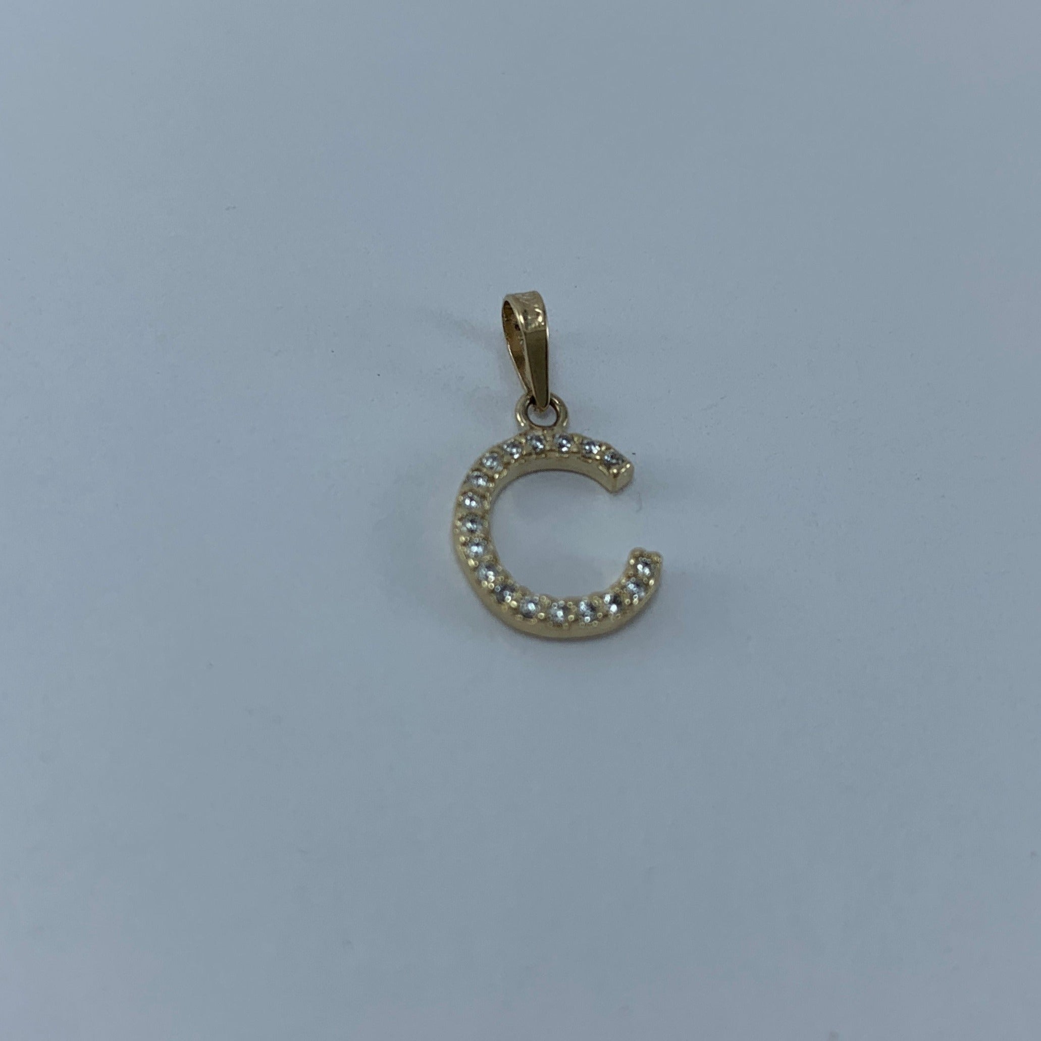 Dije 10k Letra C 10mm Circonias