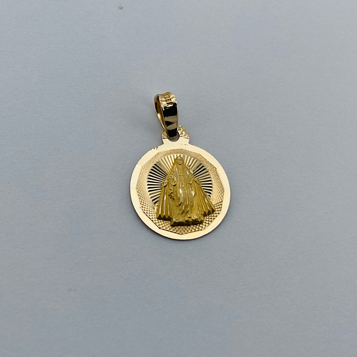 Medalla 10k Milagrosa redonda diamantada 15mm