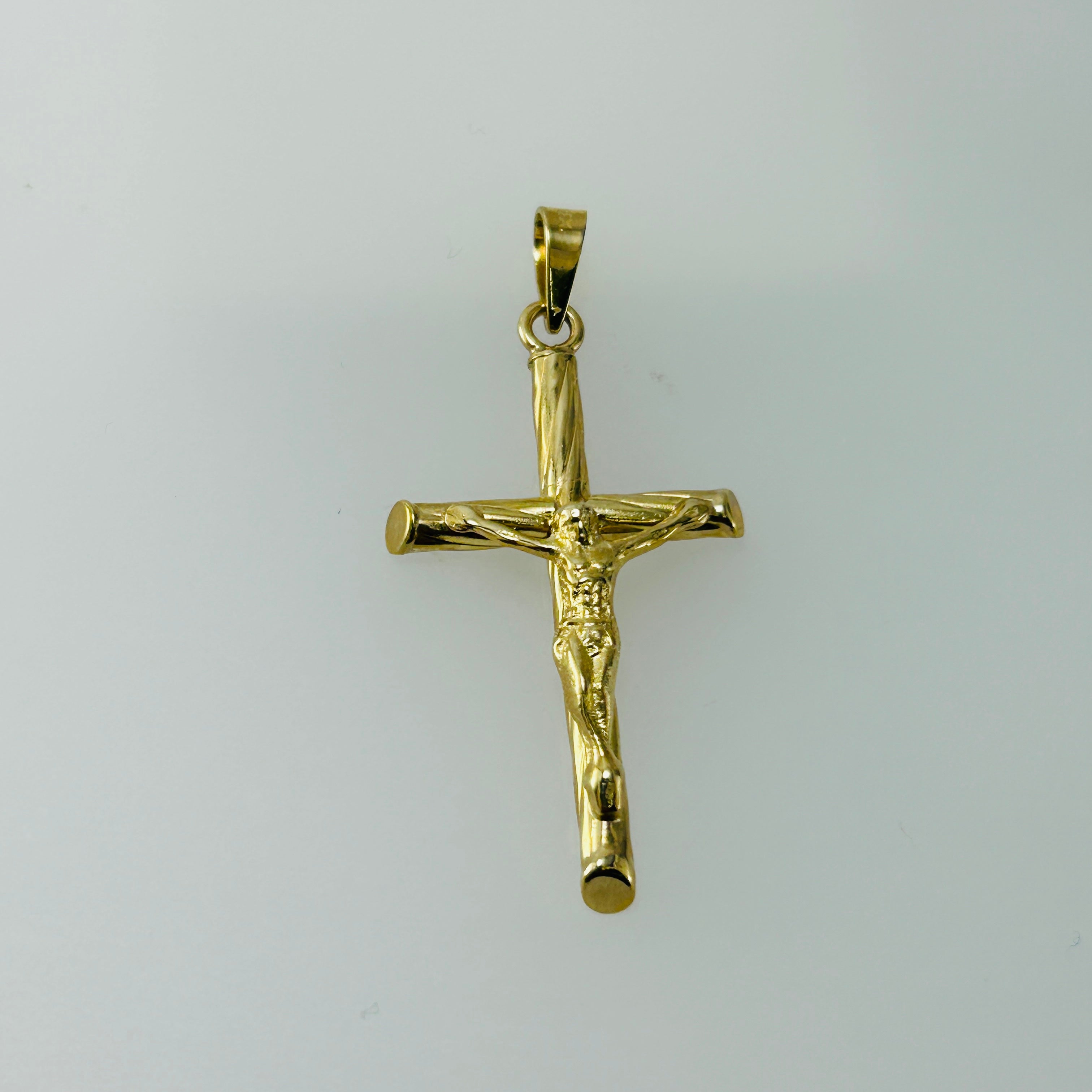 Cristo 10k cruz diamantada tubular 32x20mm