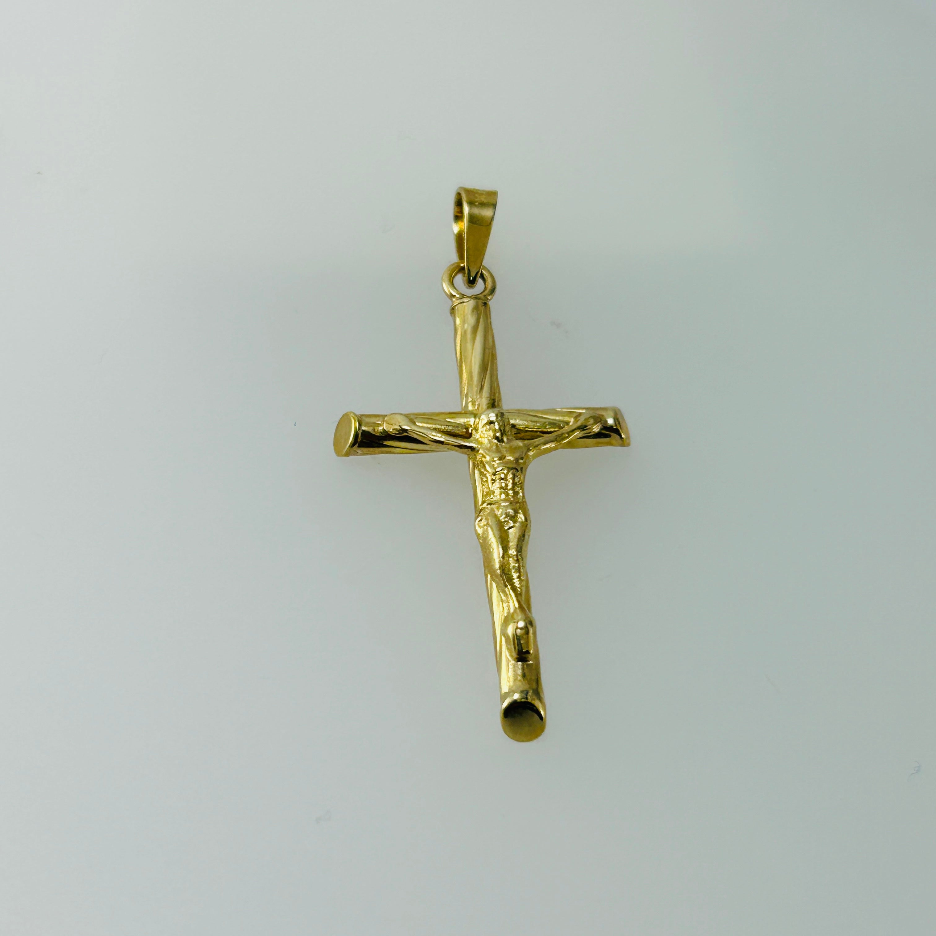 Cristo 10k cruz diamantada tubular 32x20mm