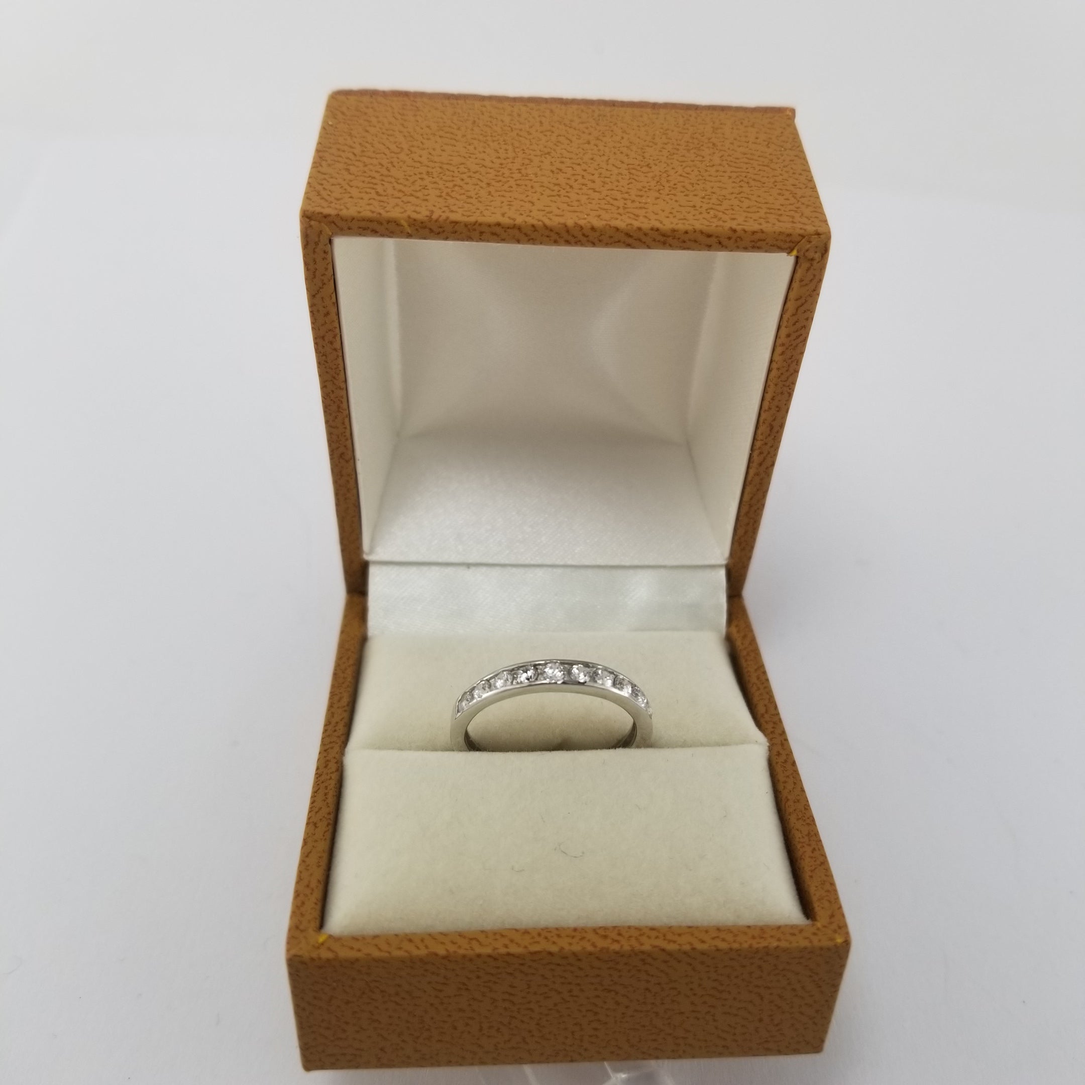 Anillo Churumbela 10k Sencilla Bicelada oro blanco