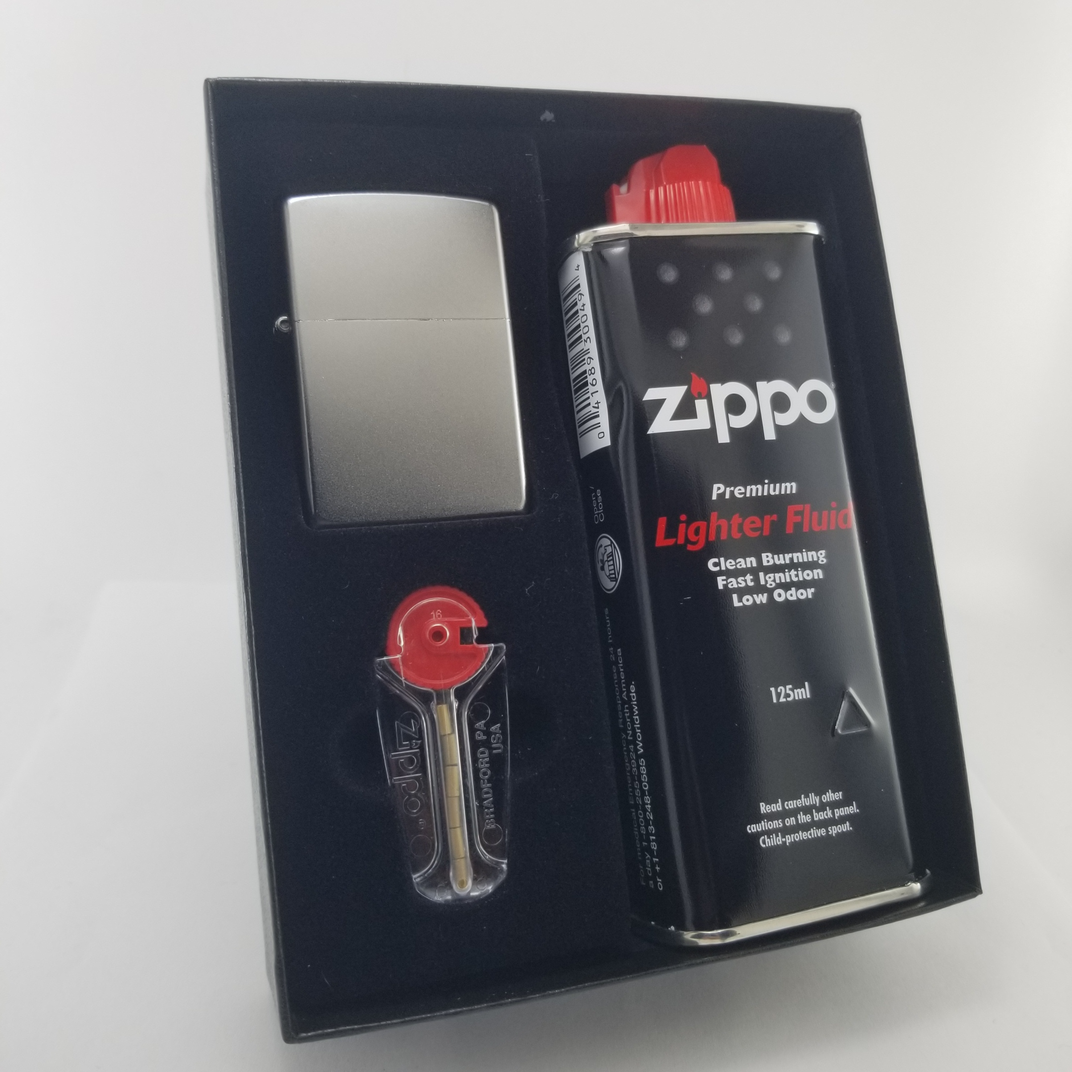 Zippo Set / Encendedor Satin MZ205 Gasolina y Piedra