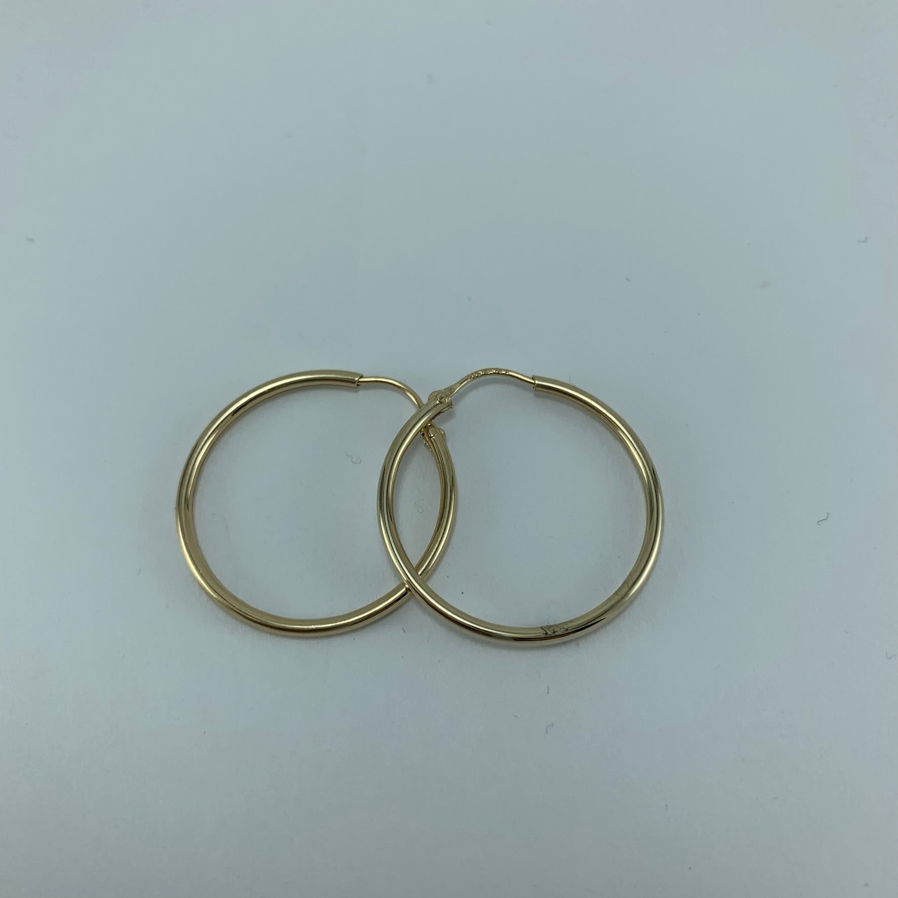 Arracadas Tubular 10k Lisa Redonda 25mm