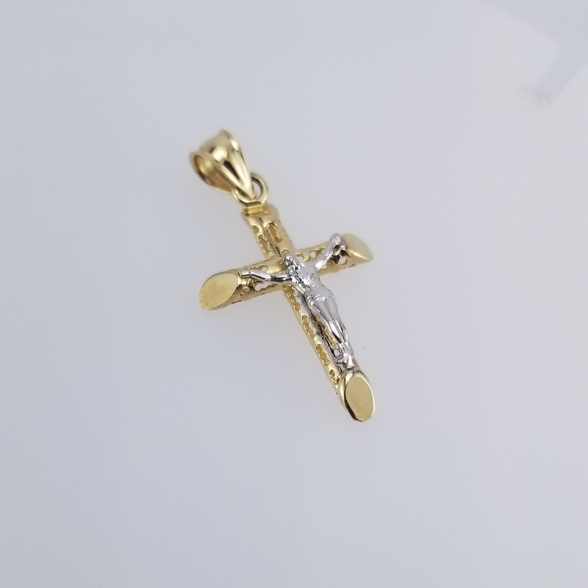 Cristo 10k Combinado Cruz filigrana