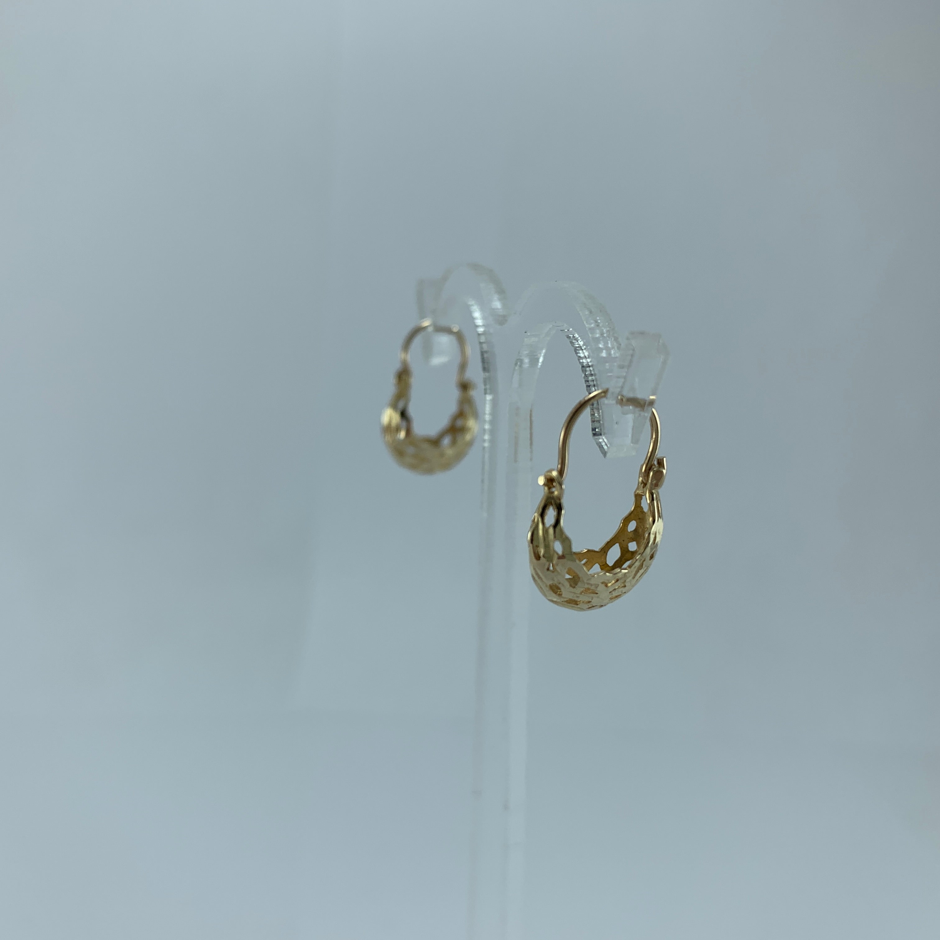 Arracada 10k Tipo canasta 12x15 mm