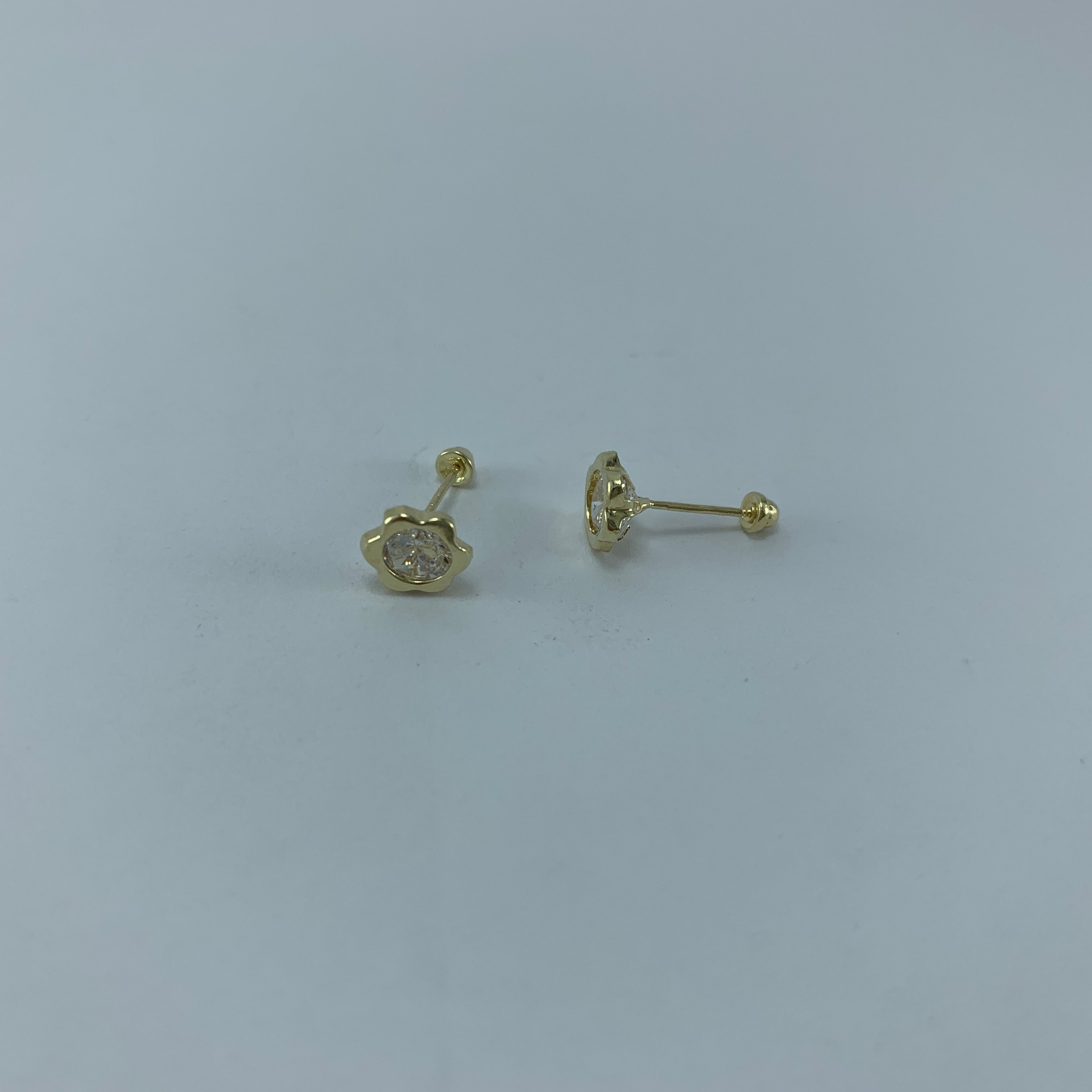 Broquel 10k Recto Bisel Flor