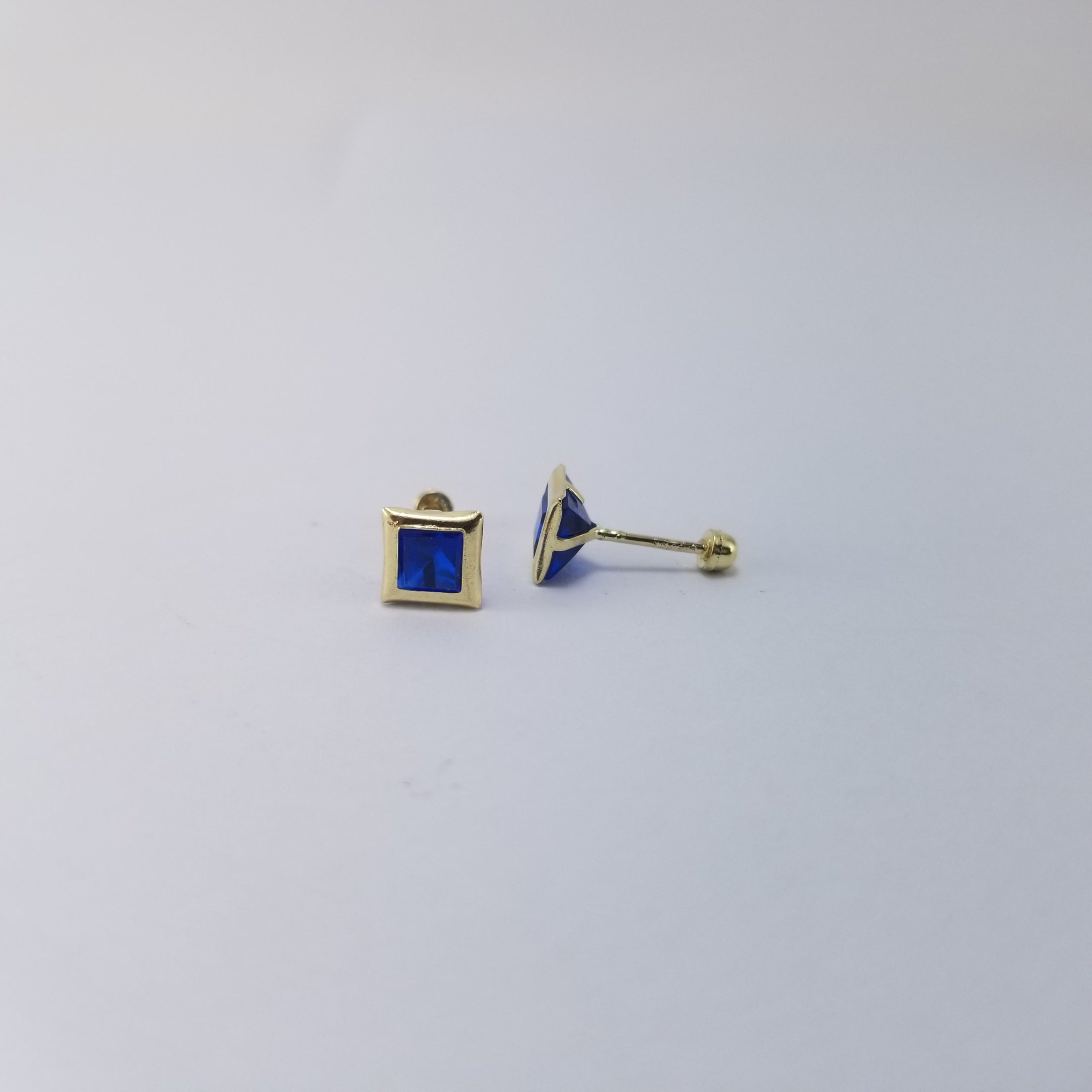 Broqueles 10k Biselado Azul Cuadrado 5mm